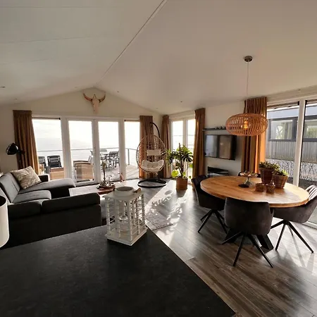Exklusive Ferienhaeuser Markermeer By Interhome *