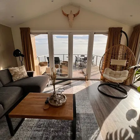 Exklusive Ferienhaeuser Markermeer By Interhome * 博文卡尔斯佩尔